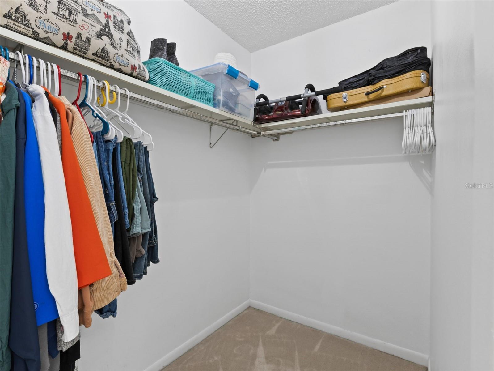 Image 19 of 46 For 322 Hollowtree Drive