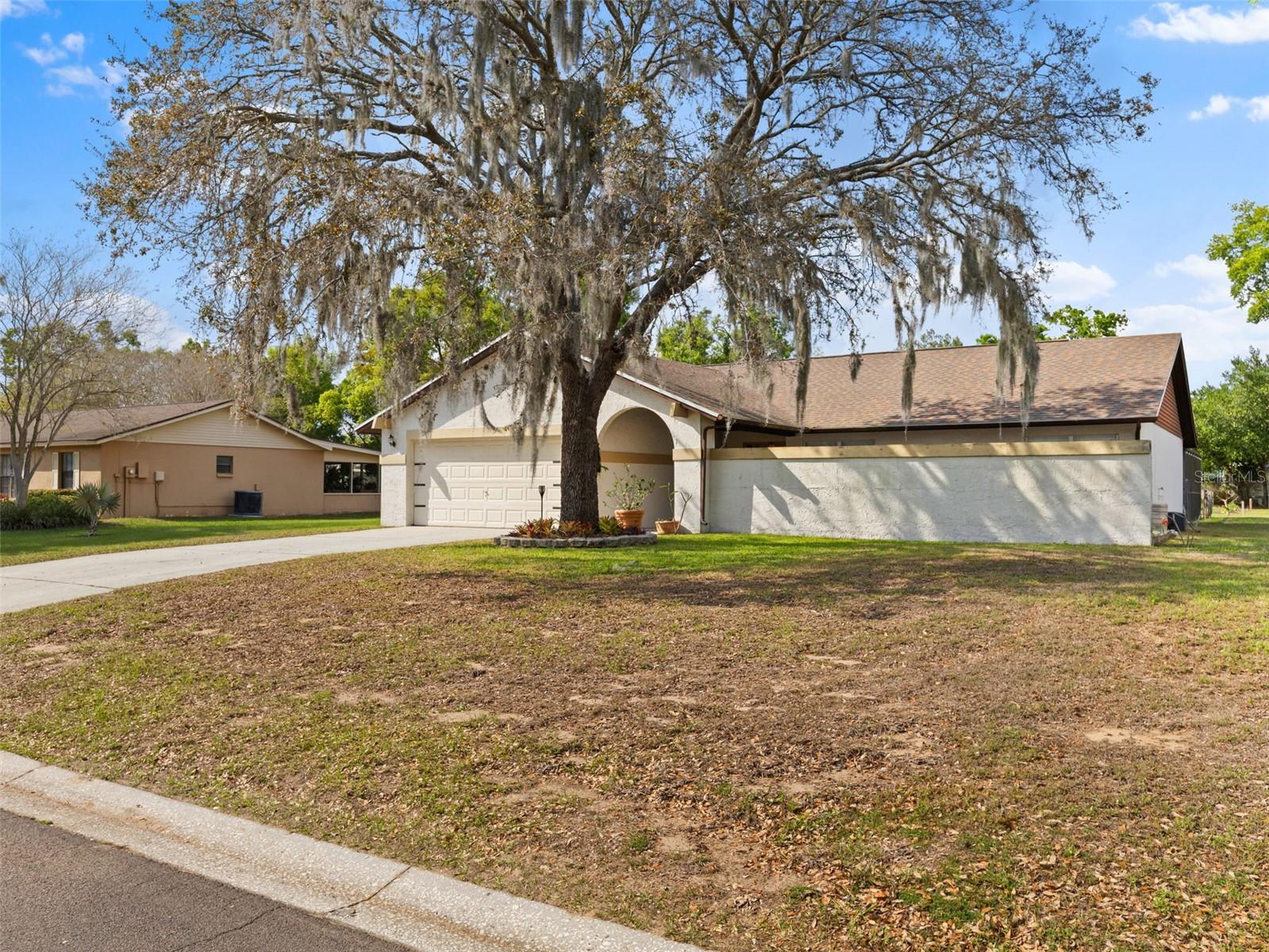 Image 2 of 46 For 322 Hollowtree Drive