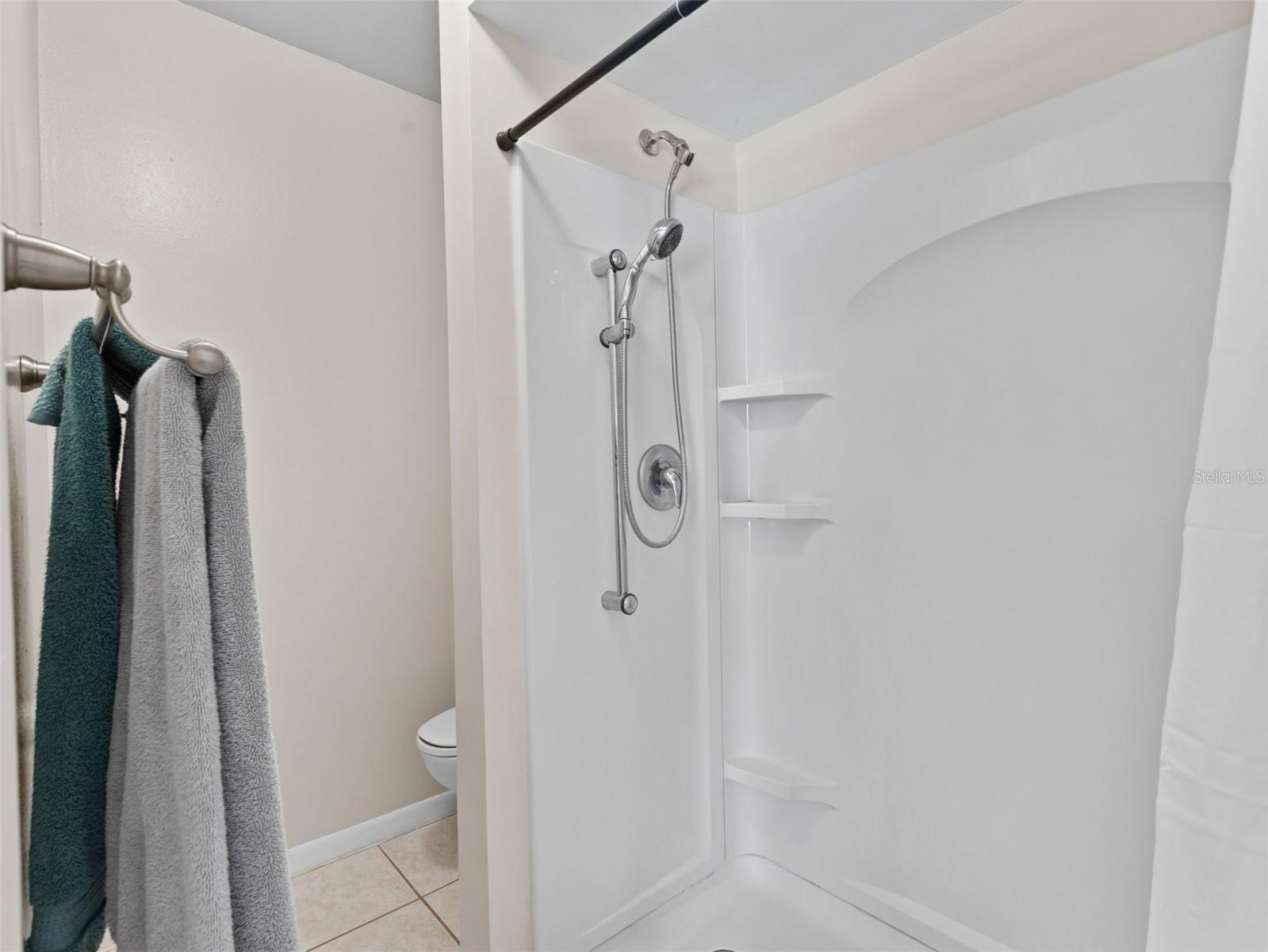 Image 22 of 46 For 322 Hollowtree Drive