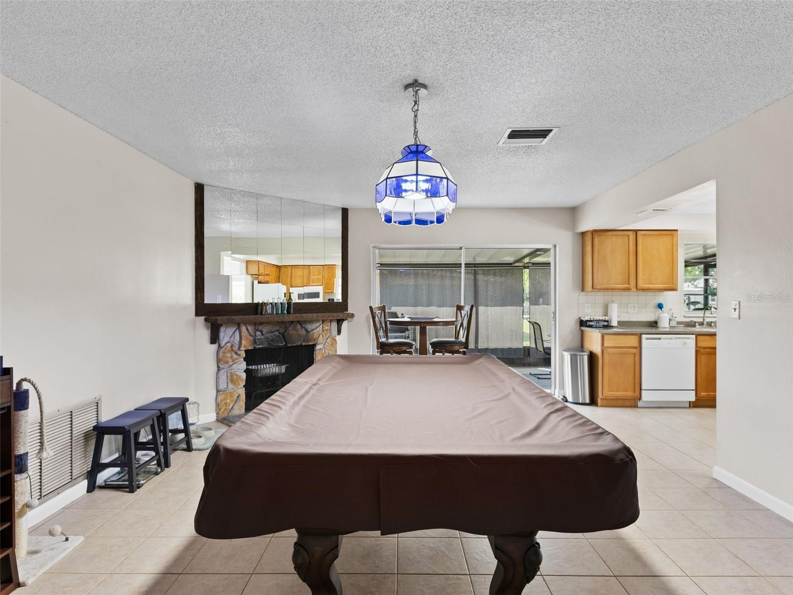 Image 25 of 46 For 322 Hollowtree Drive