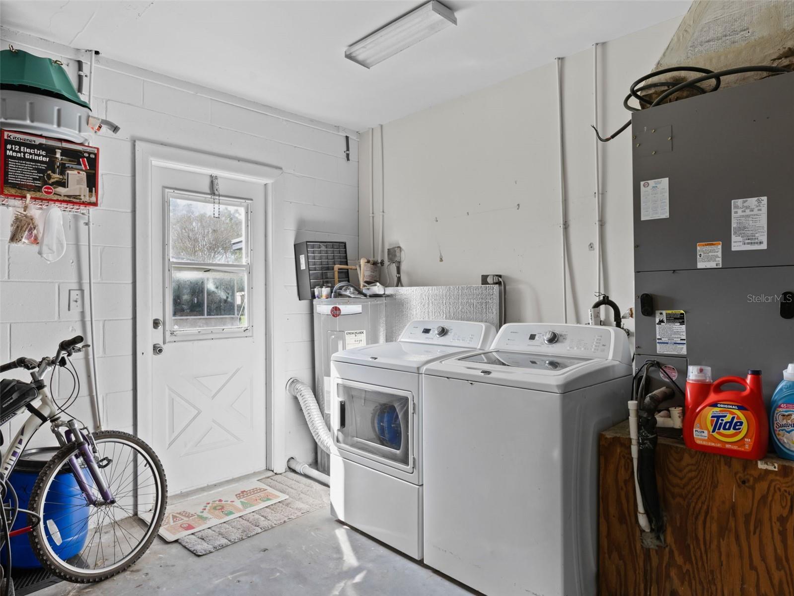 Image 26 of 46 For 322 Hollowtree Drive