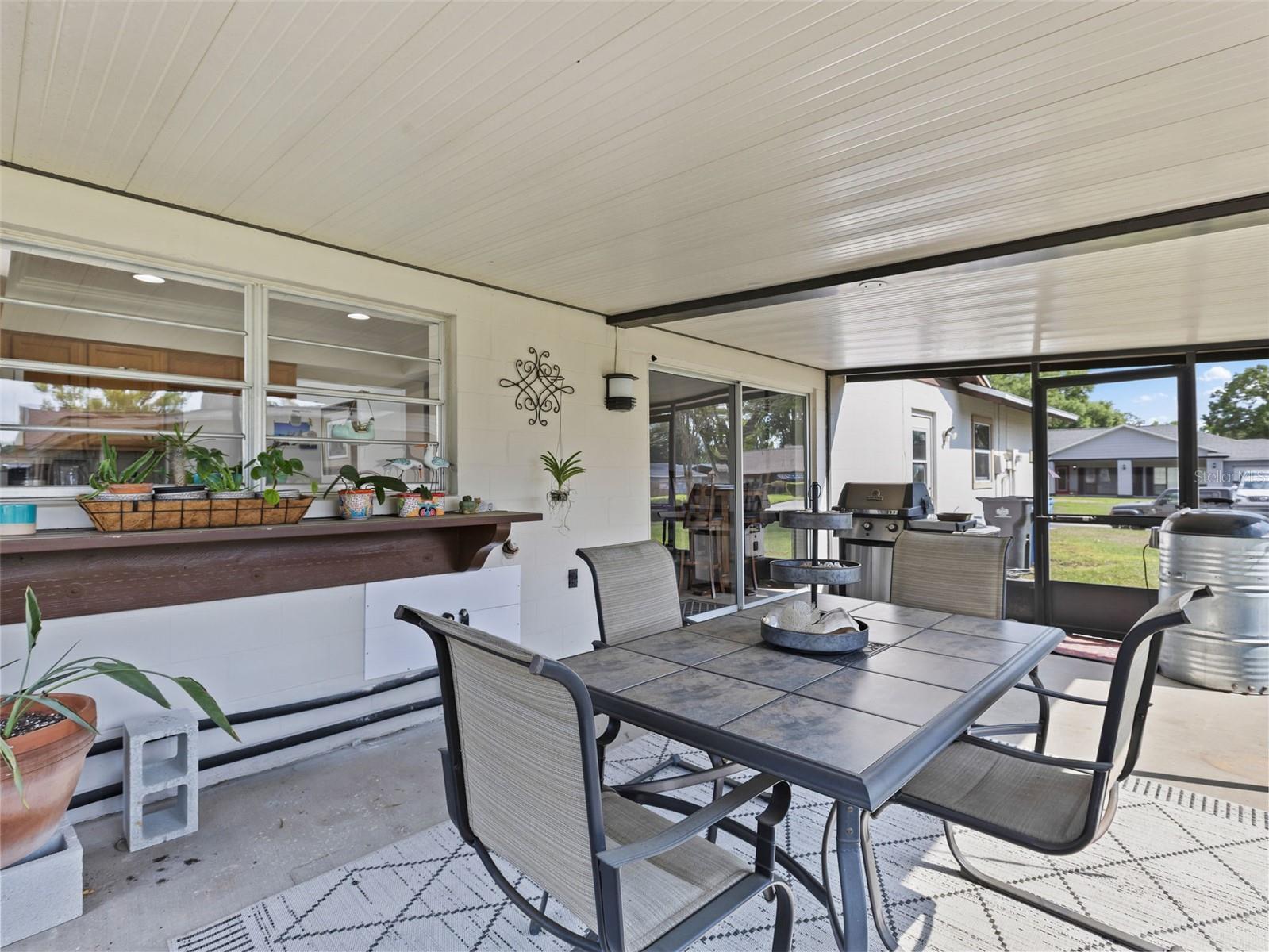 Image 28 of 46 For 322 Hollowtree Drive