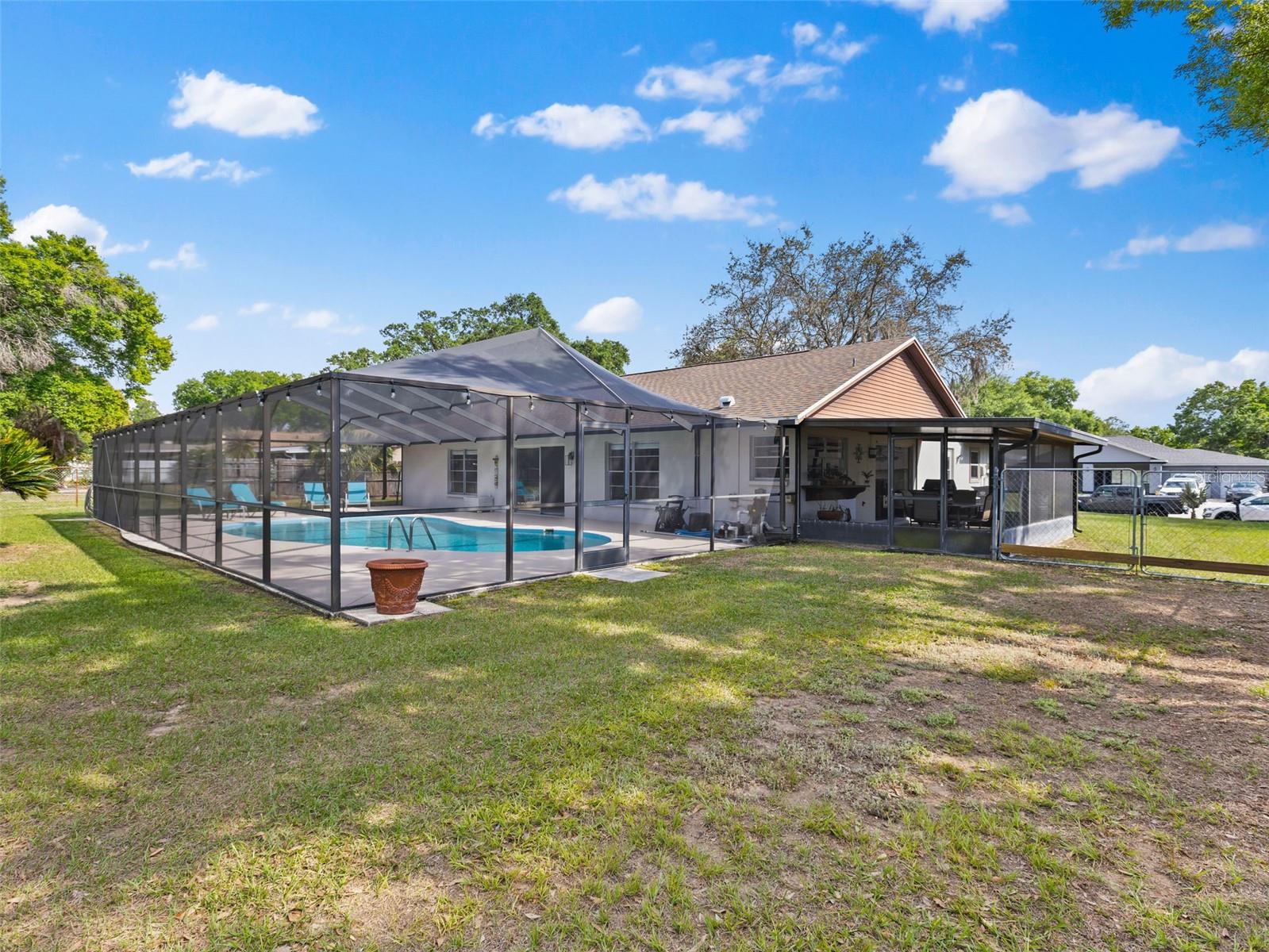 Image 34 of 46 For 322 Hollowtree Drive