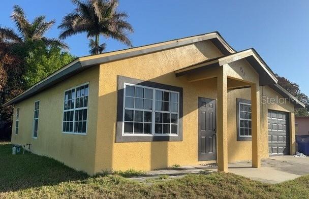 Listing Details for 943 Della Tobias Avenue, CLEWISTON, FL 33440