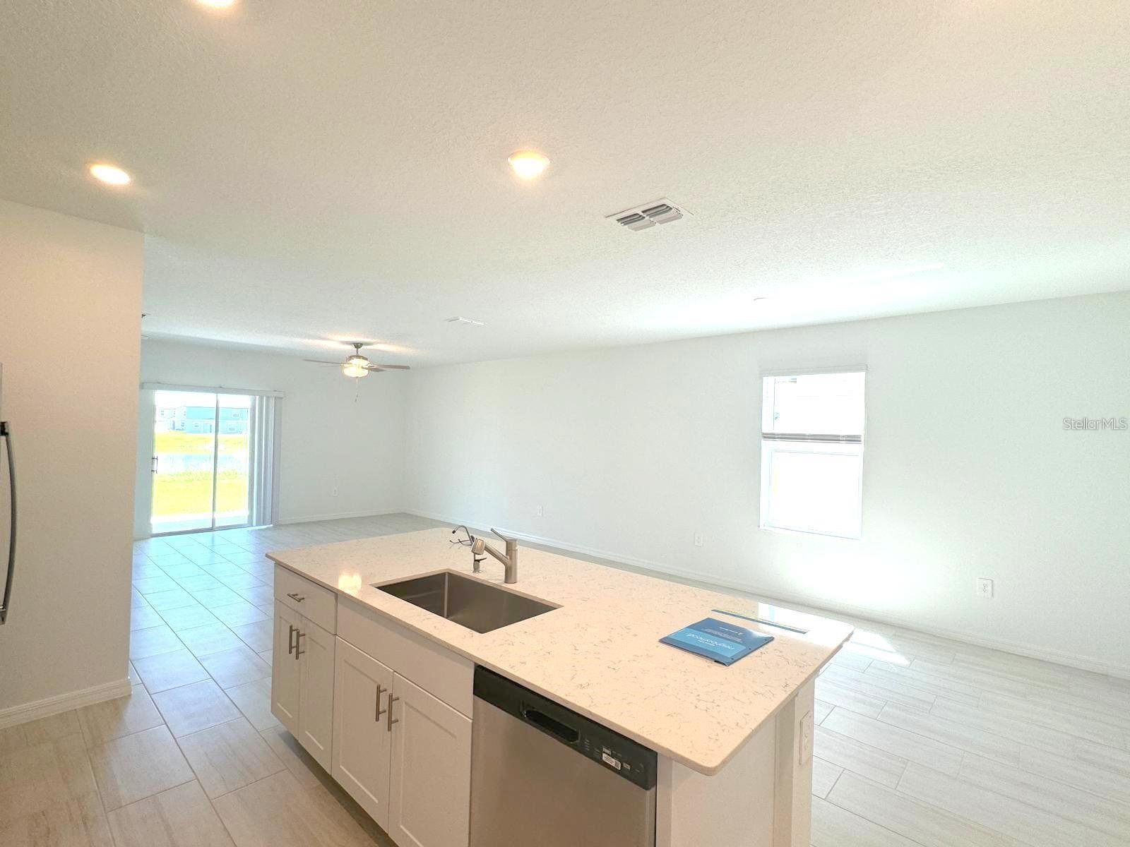 Image 4 of 24 For 11476 Radiant Shore Loop