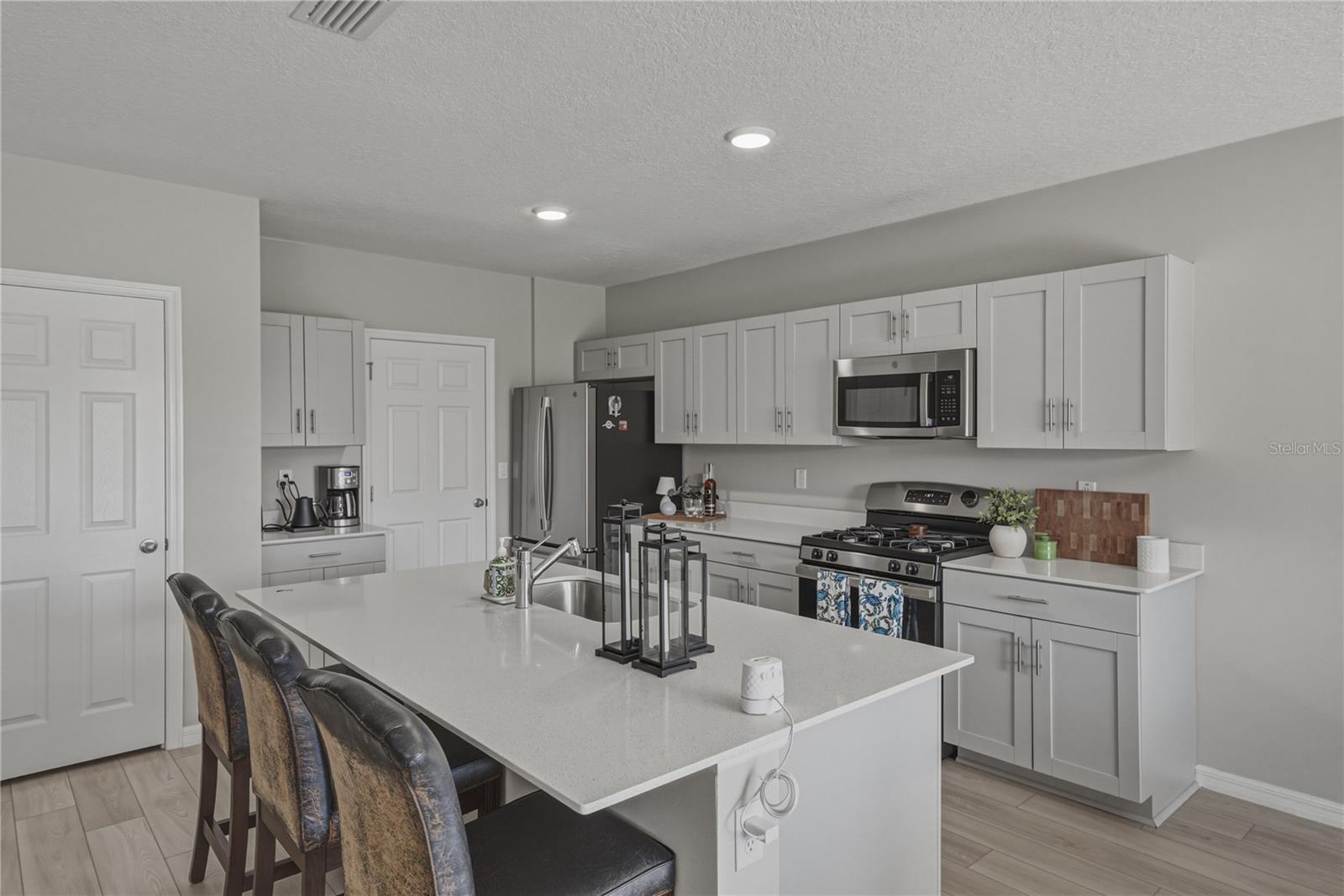 Image 21 of 78 For 5508 Summer Sunset Drive