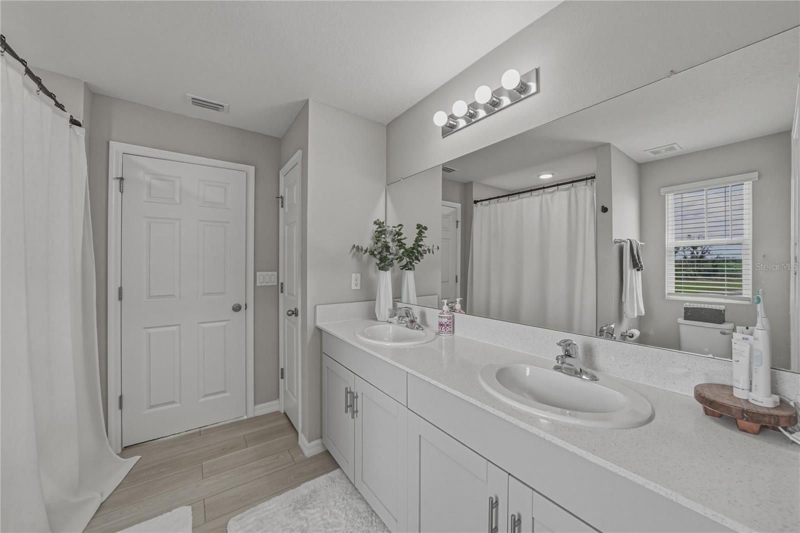 Image 42 of 78 For 5508 Summer Sunset Drive