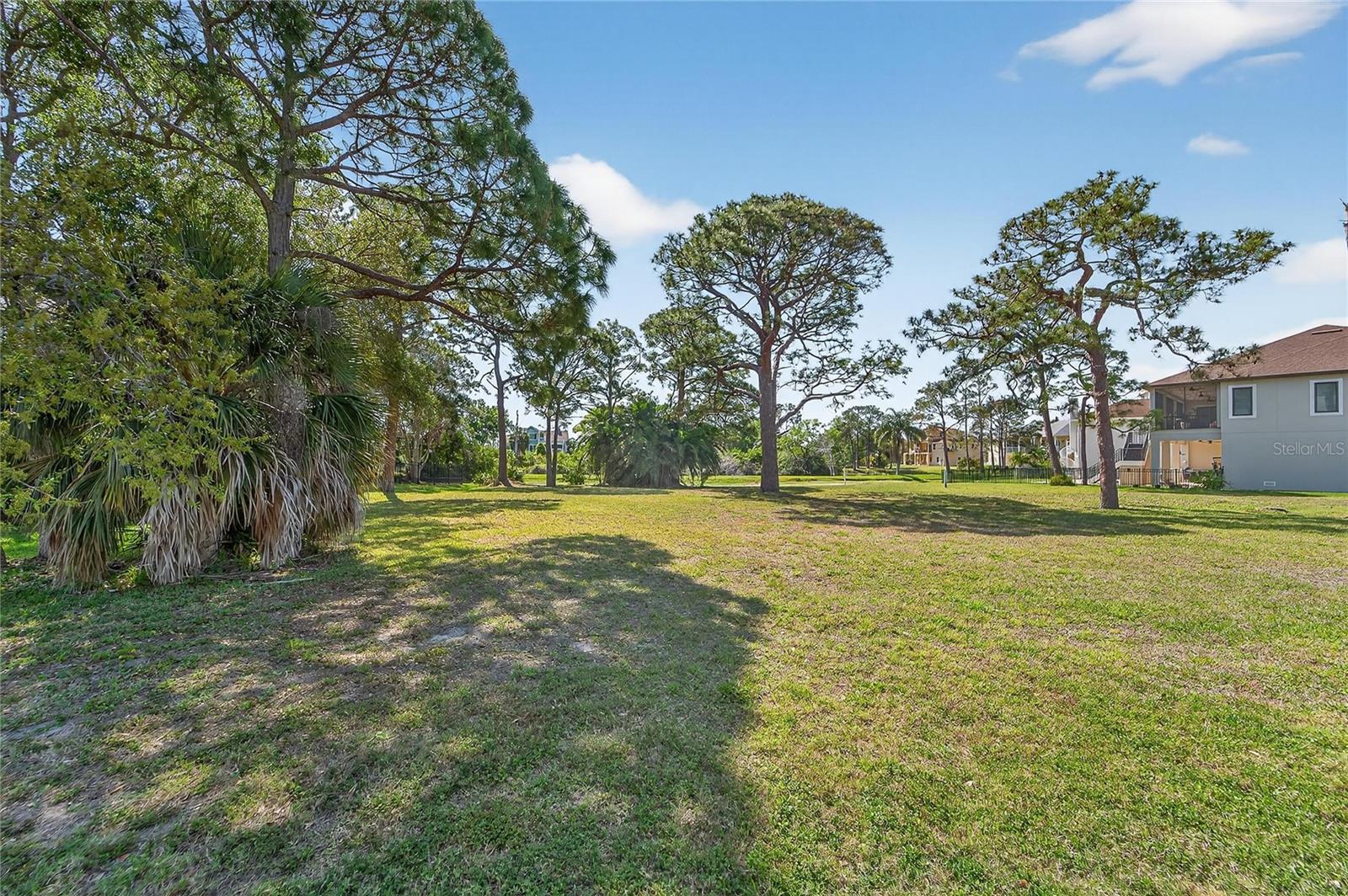 Image 6 of 28 For Pointe Alexis Drive