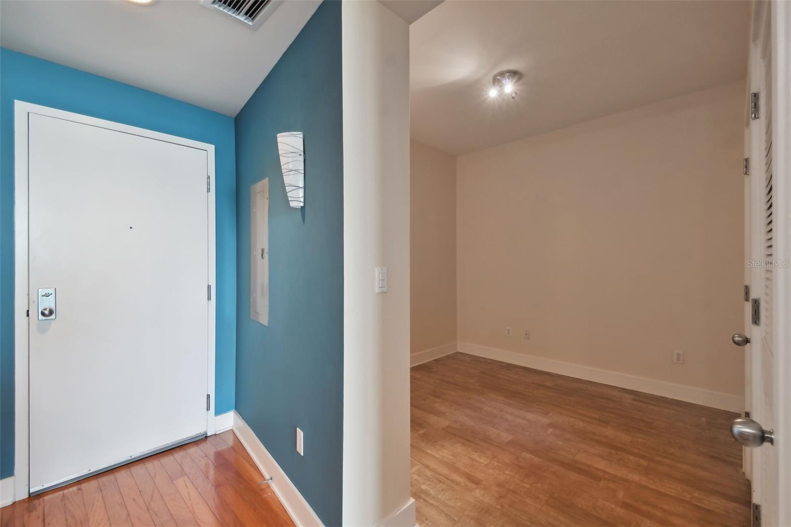 Image 17 of 98 For 1208 Kennedy Boulevard 1126