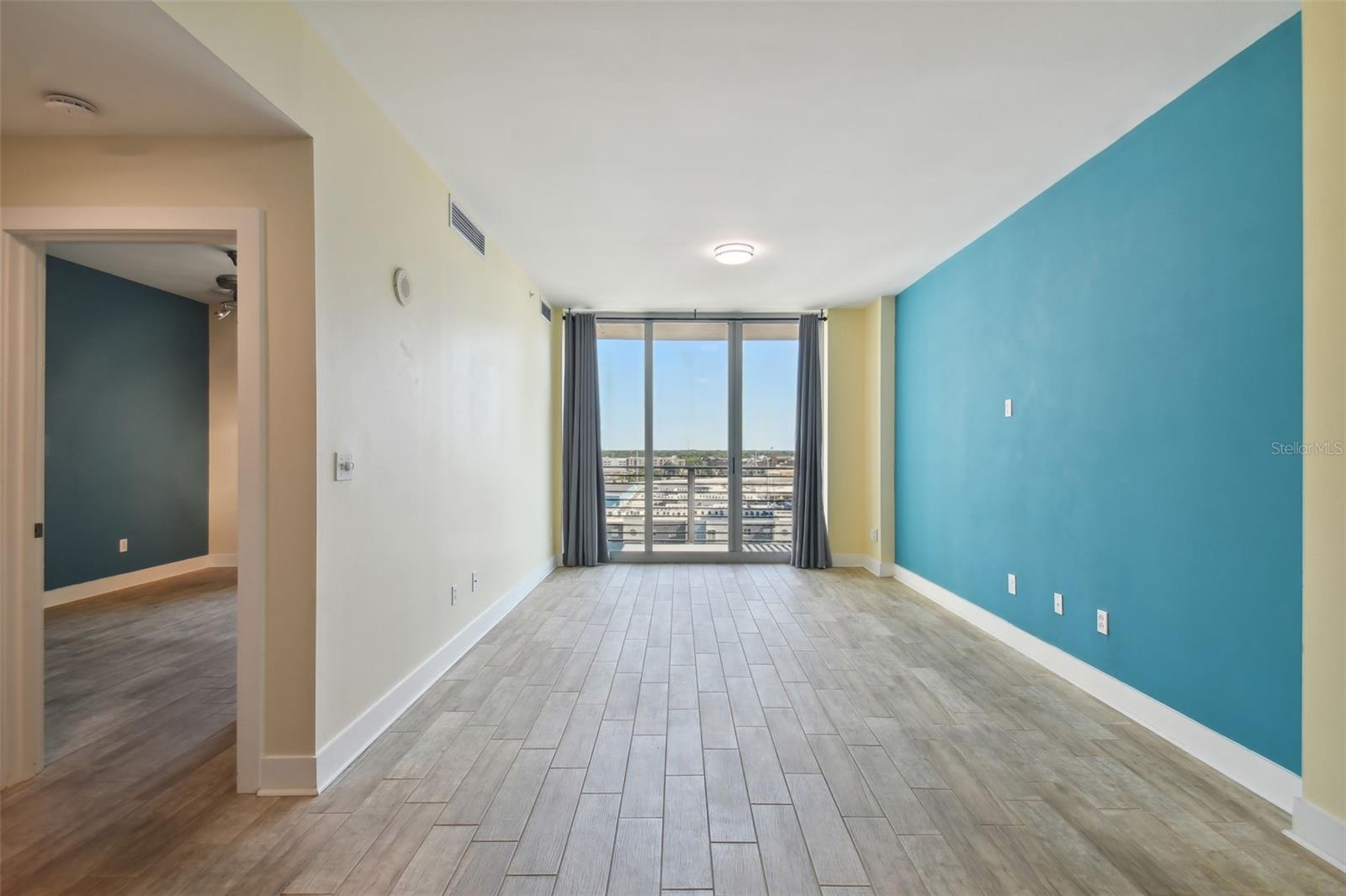 Image 21 of 98 For 1208 Kennedy Boulevard 1126