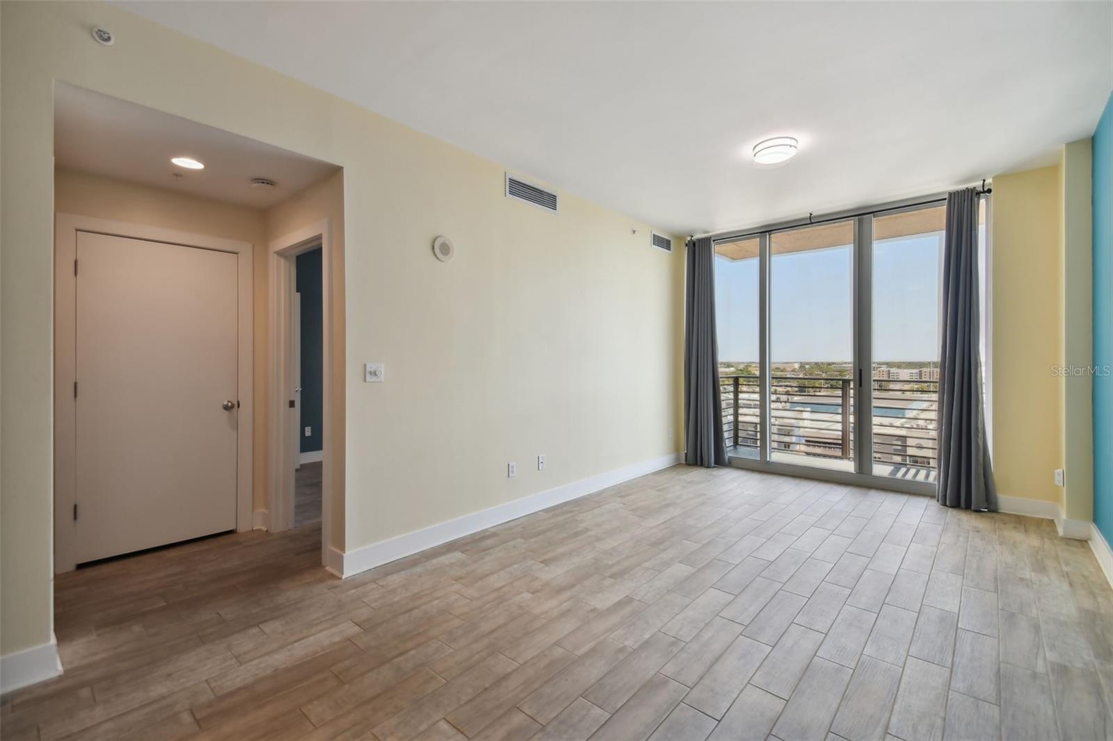 Image 23 of 98 For 1208 Kennedy Boulevard 1126