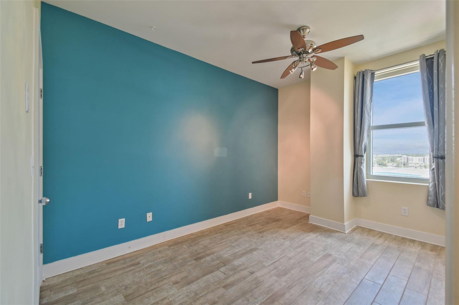 Image 38 of 98 For 1208 Kennedy Boulevard 1126