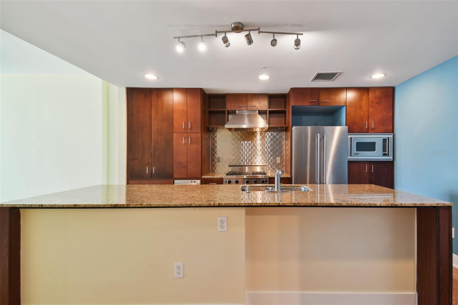 Image 7 of 98 For 1208 Kennedy Boulevard 1126