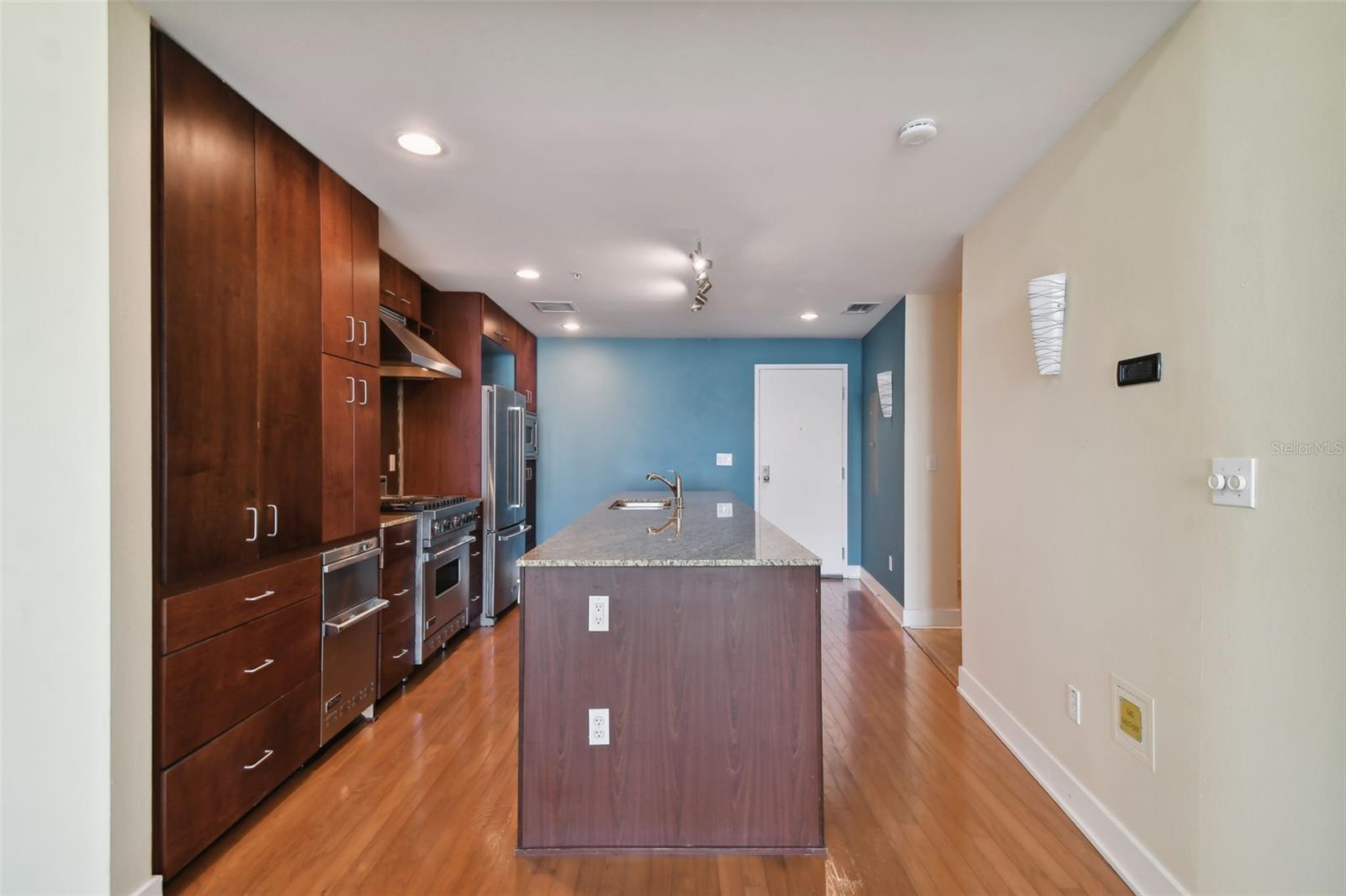 Image 9 of 98 For 1208 Kennedy Boulevard 1126