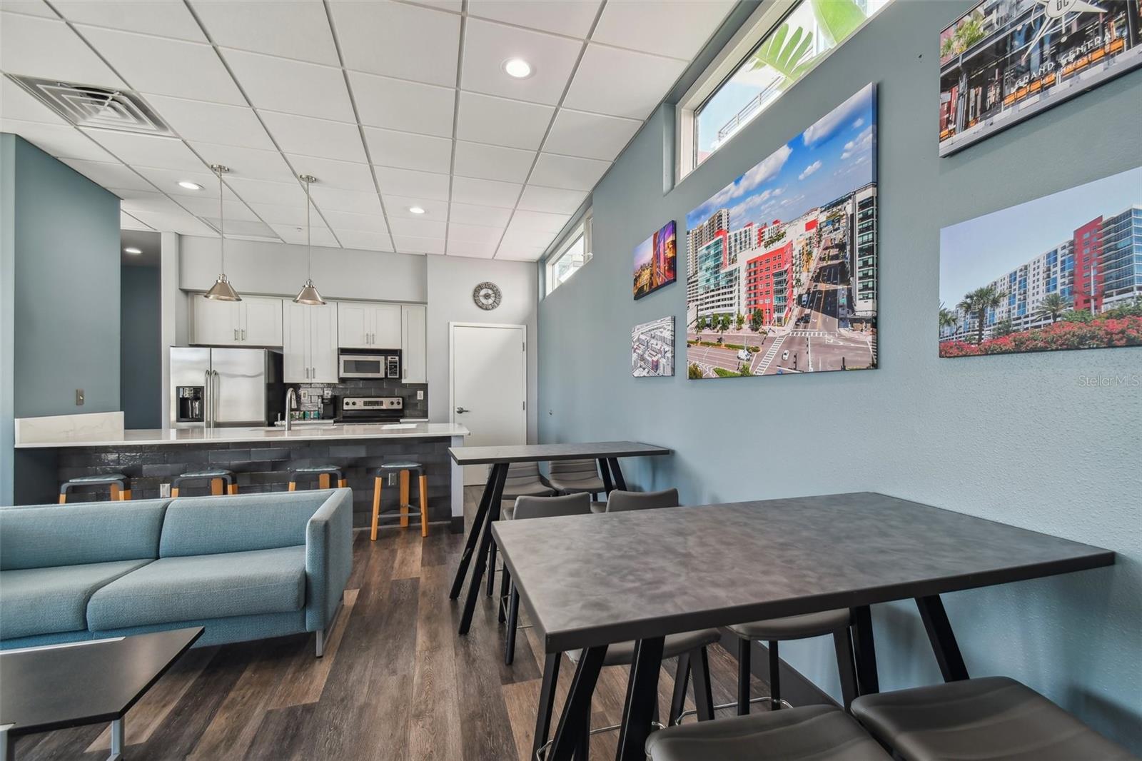 Image 97 of 98 For 1208 Kennedy Boulevard 1126