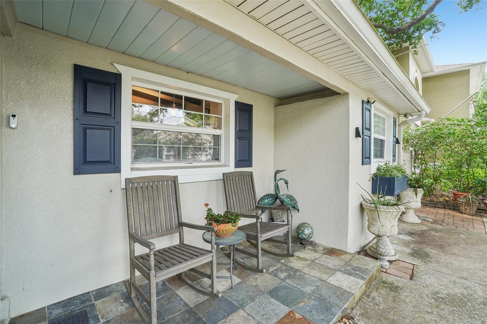 Listing photo id 3 for 3218 Oakellar Avenue