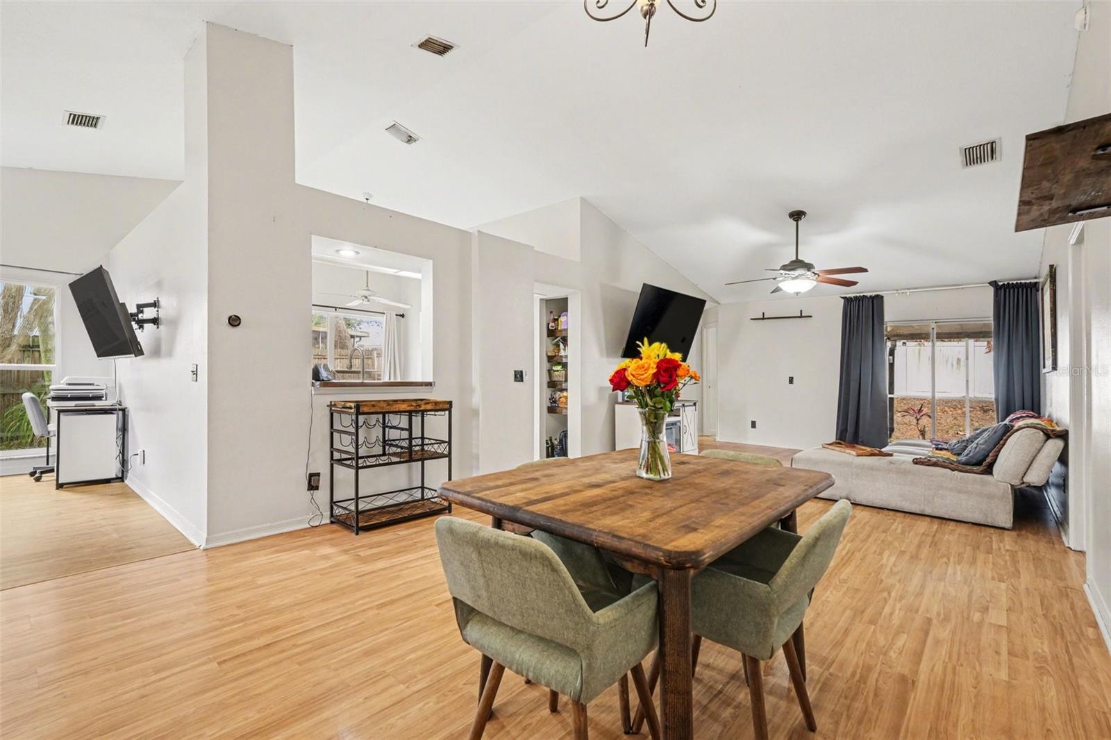 Image 2 of 14 For 1144 Hardwood Drive