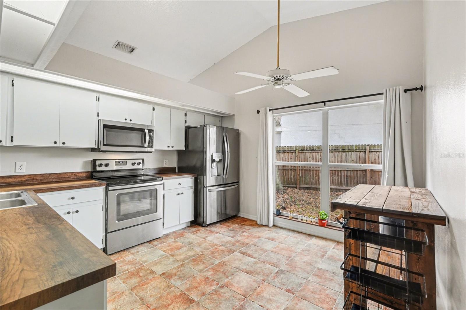 Image 4 of 14 For 1144 Hardwood Drive