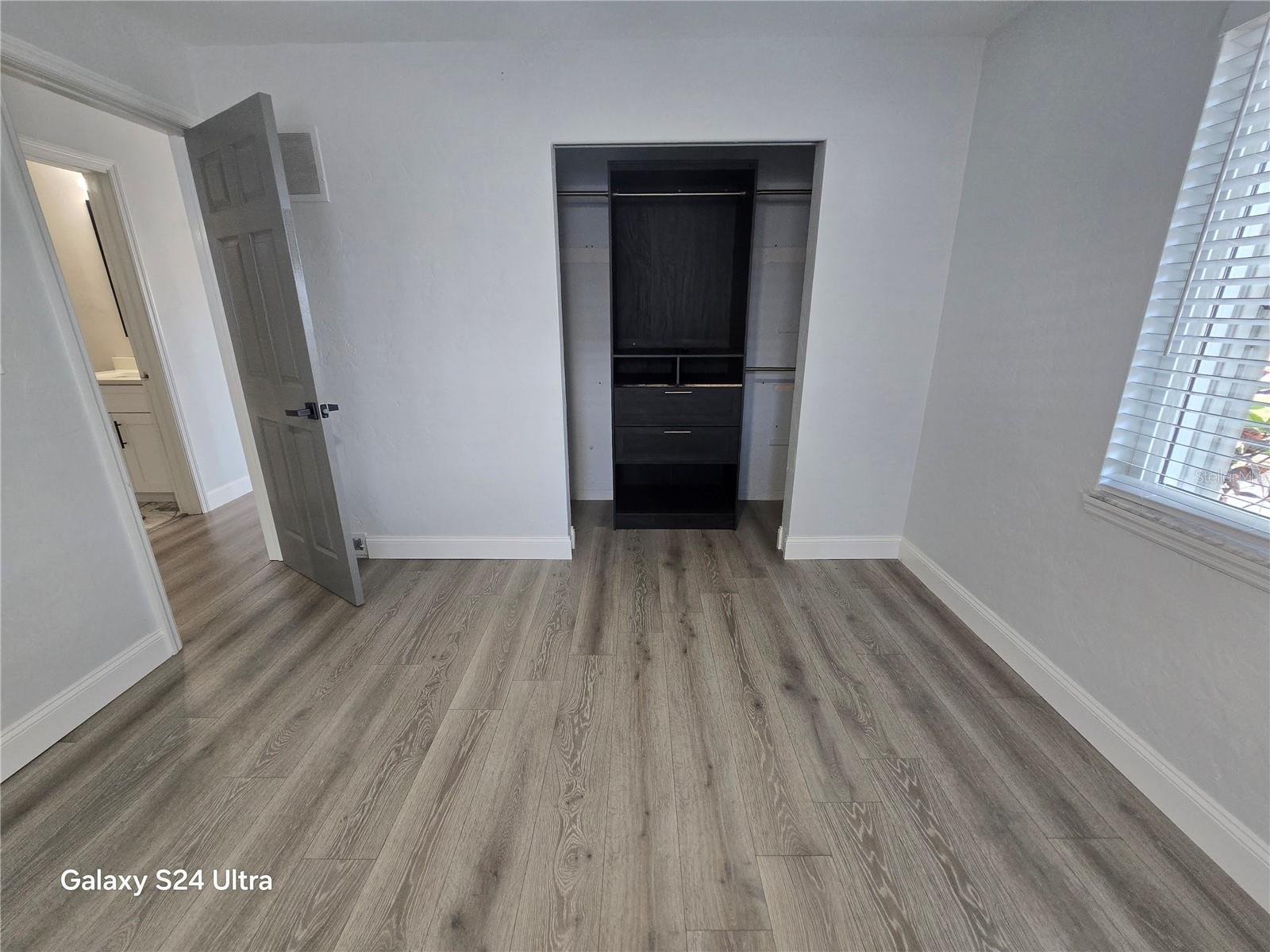 Image 16 of 26 For 5942 52nd Avenue N