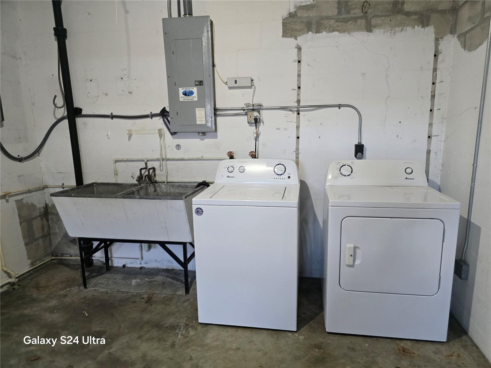 Image 21 of 26 For 5942 52nd Avenue N