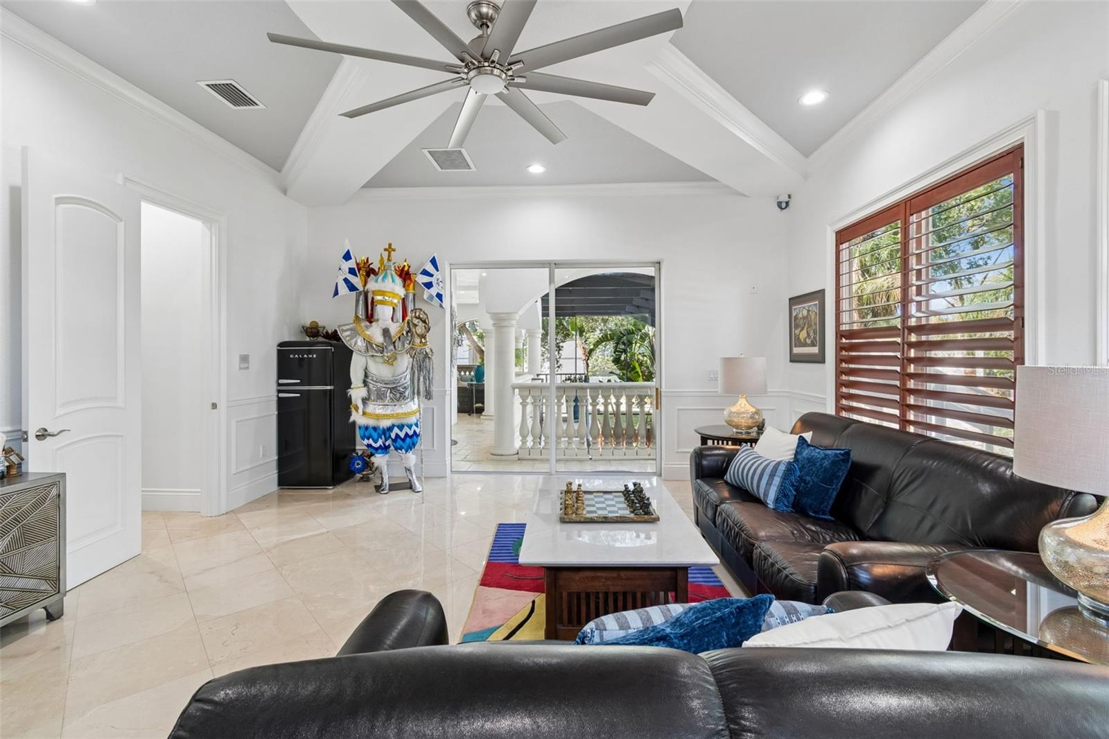 Image 18 of 89 For 6233 Bayshore Boulevard