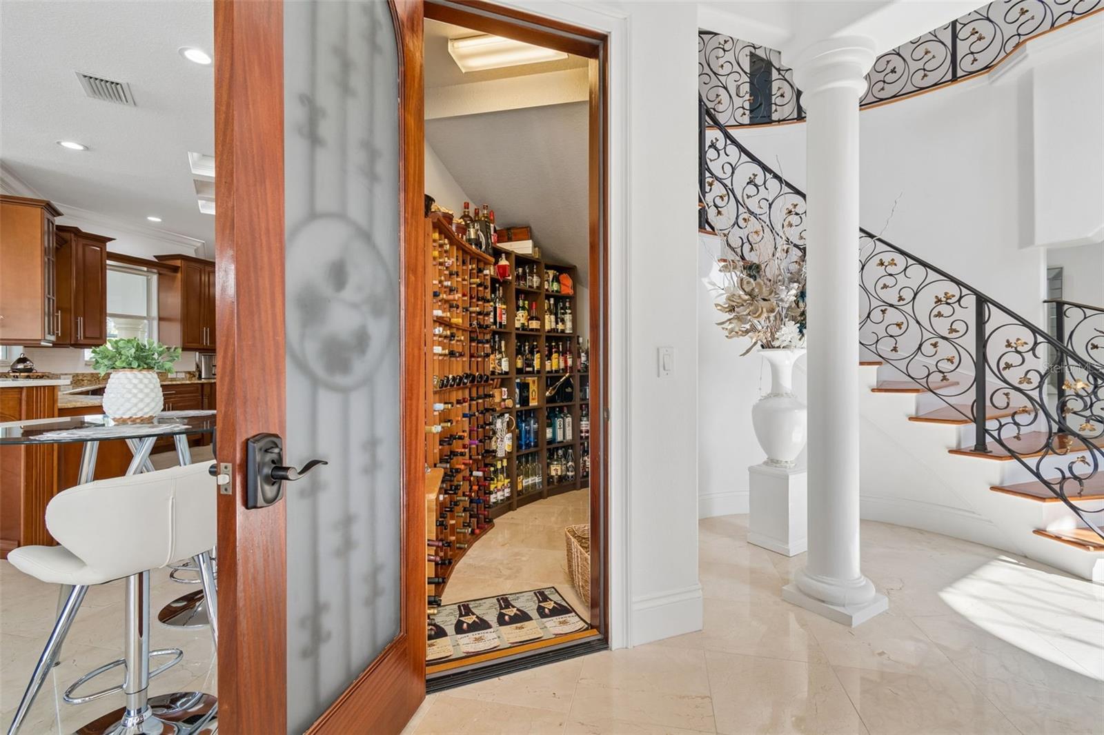 Image 29 of 89 For 6233 Bayshore Boulevard