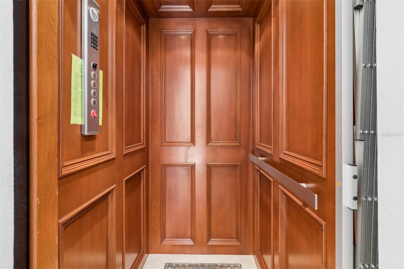 Image 33 of 89 For 6233 Bayshore Boulevard