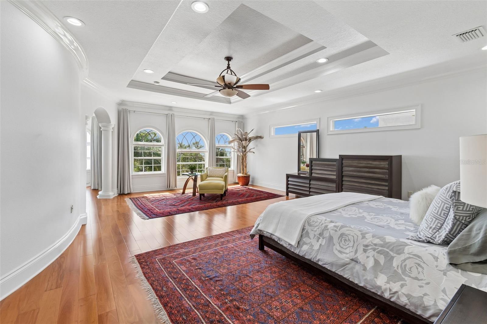 Image 37 of 89 For 6233 Bayshore Boulevard