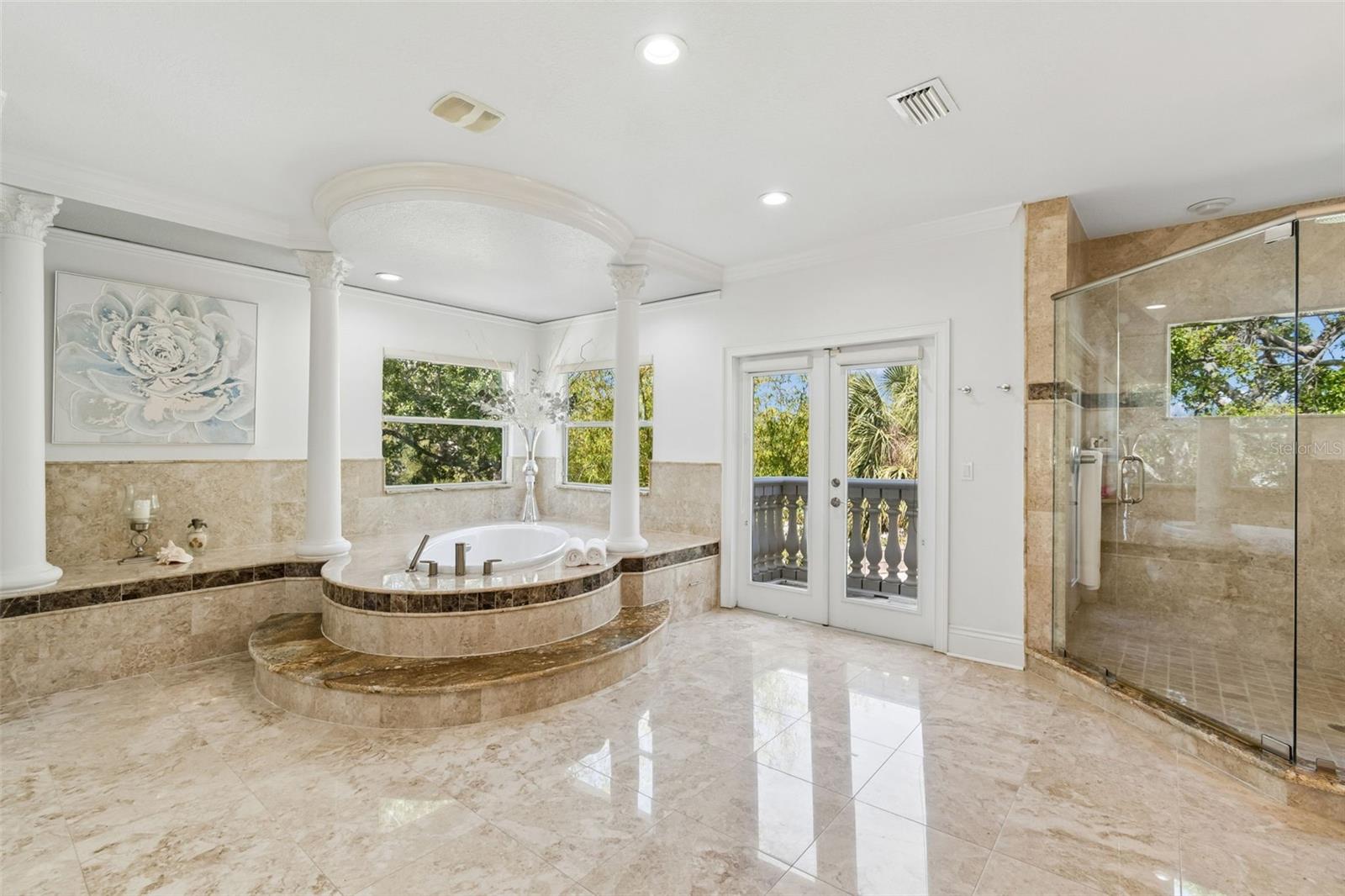 Image 42 of 89 For 6233 Bayshore Boulevard