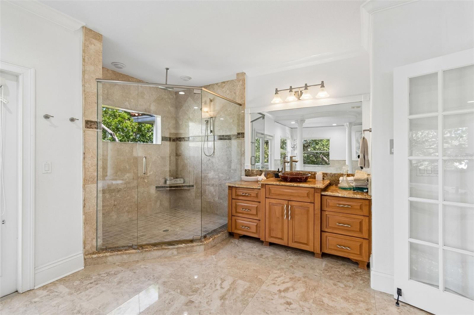 Image 44 of 89 For 6233 Bayshore Boulevard