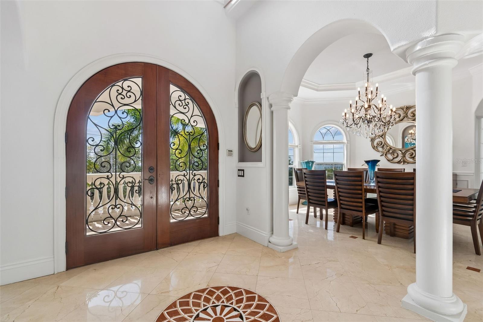 Image 7 of 89 For 6233 Bayshore Boulevard