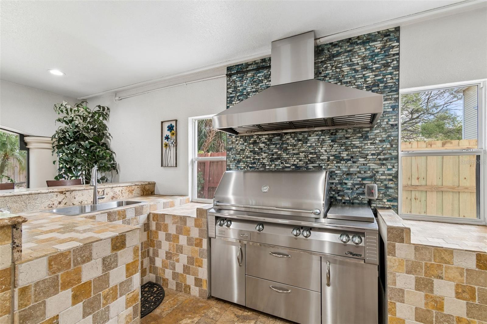 Image 70 of 89 For 6233 Bayshore Boulevard