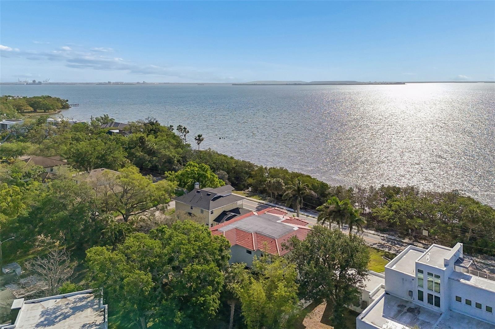 Image 82 of 89 For 6233 Bayshore Boulevard