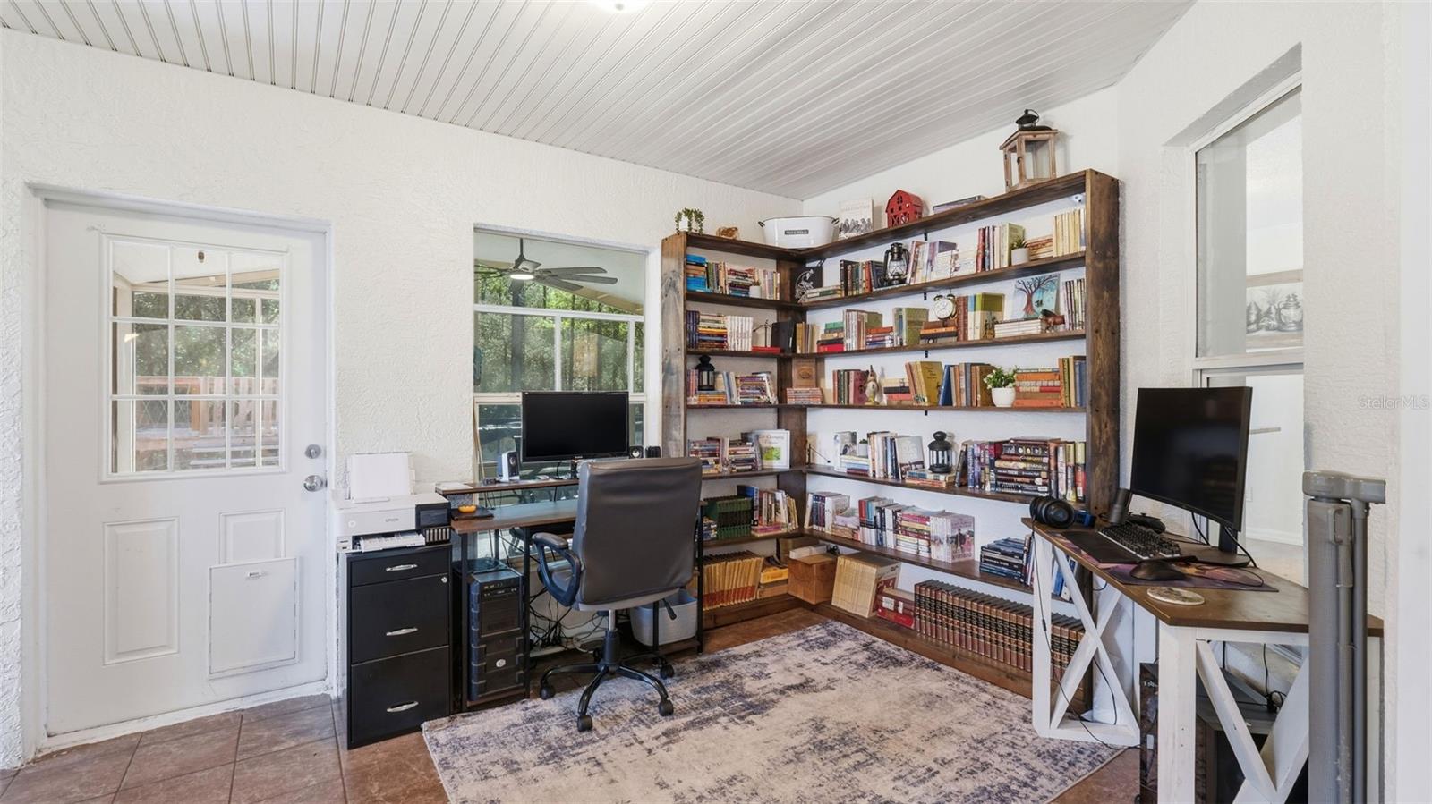 Image 13 of 53 For 12435 Canna Point