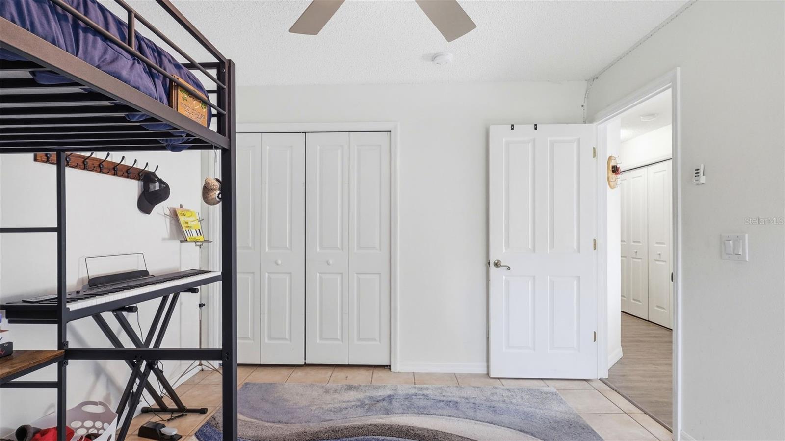 Image 23 of 53 For 12435 Canna Point