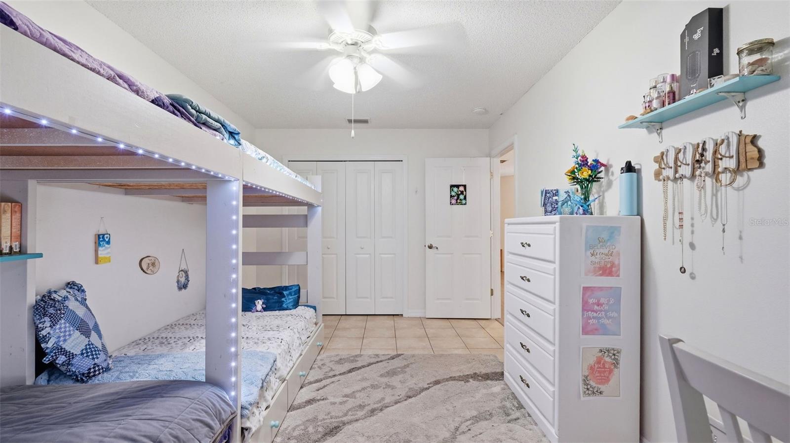 Image 25 of 53 For 12435 Canna Point