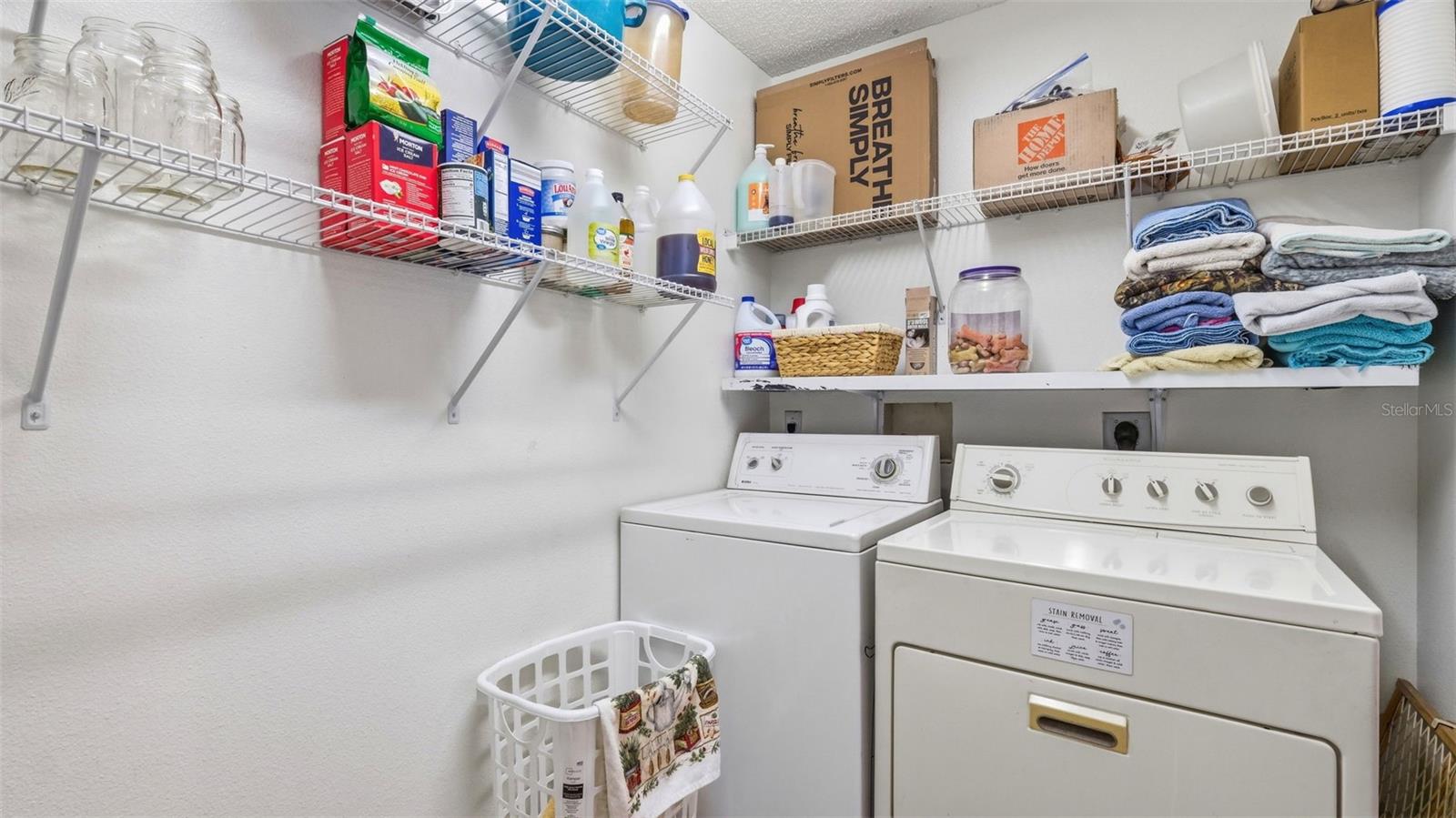 Image 27 of 53 For 12435 Canna Point