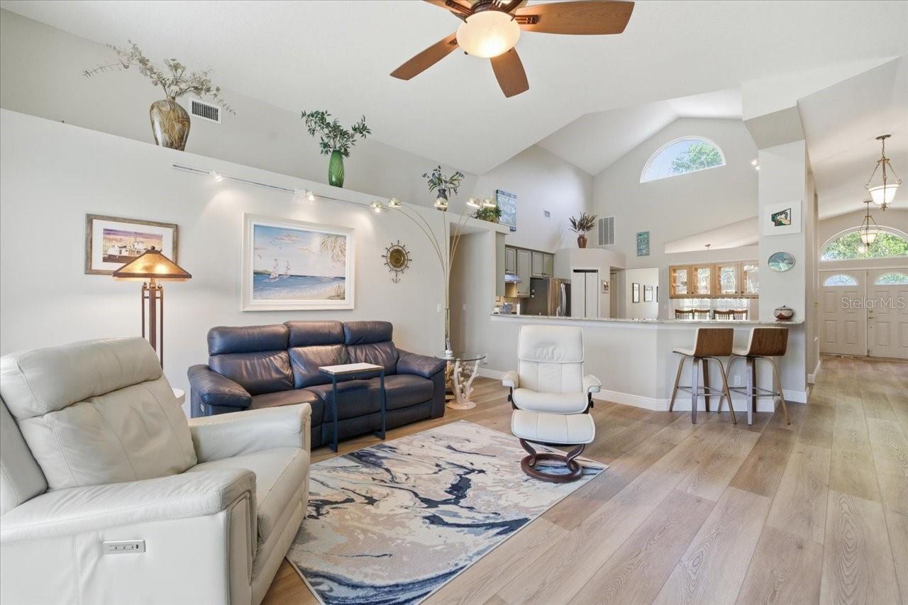 Image 10 of 48 For 15212 Arbor Hollow Drive