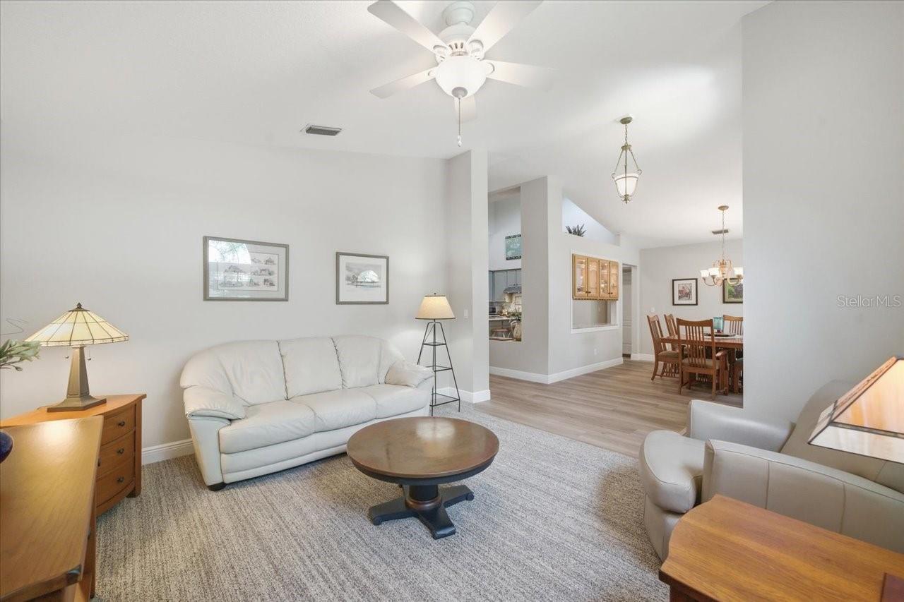 Image 13 of 48 For 15212 Arbor Hollow Drive