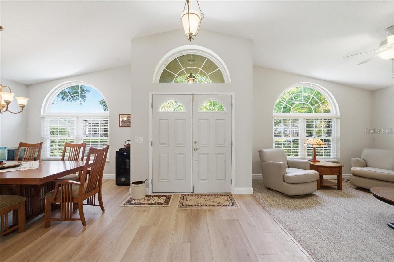 Image 21 of 48 For 15212 Arbor Hollow Drive