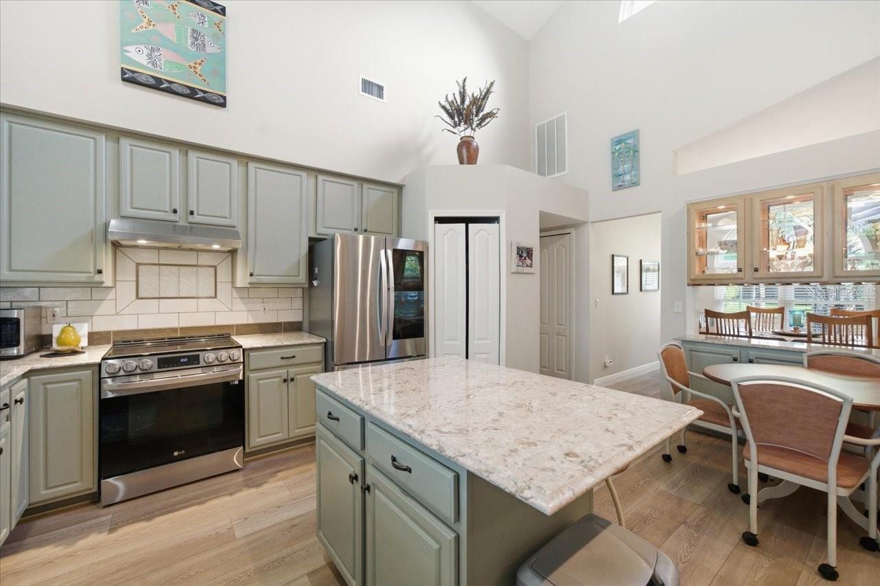 Image 26 of 48 For 15212 Arbor Hollow Drive