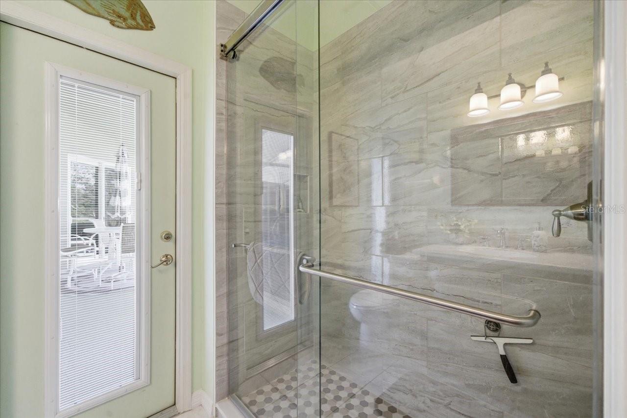 Image 38 of 48 For 15212 Arbor Hollow Drive