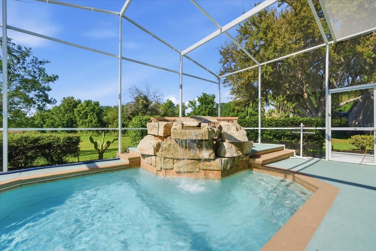 Image 42 of 48 For 15212 Arbor Hollow Drive