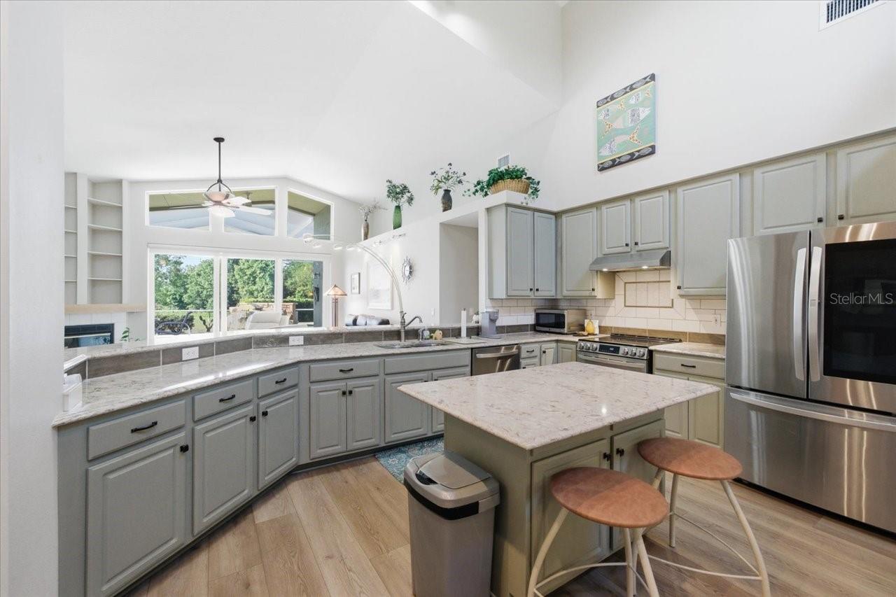 Image 7 of 48 For 15212 Arbor Hollow Drive