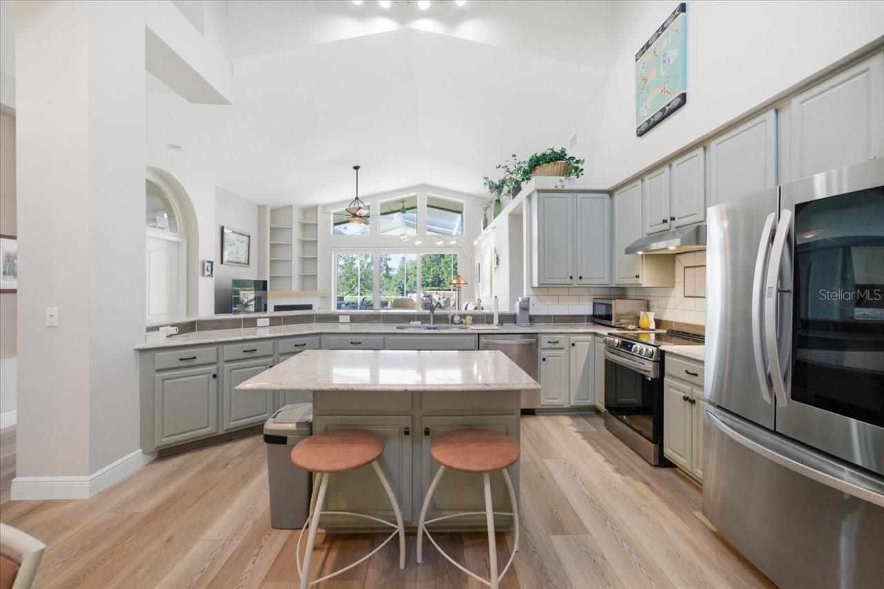 Image 8 of 48 For 15212 Arbor Hollow Drive