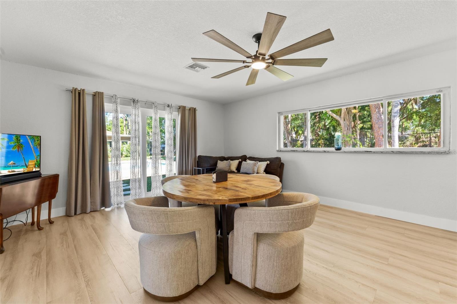 Listing photo id 24 for 8648 14th Way N Fl