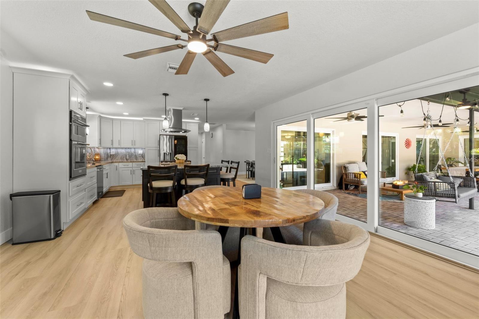 Listing photo id 25 for 8648 14th Way N Fl