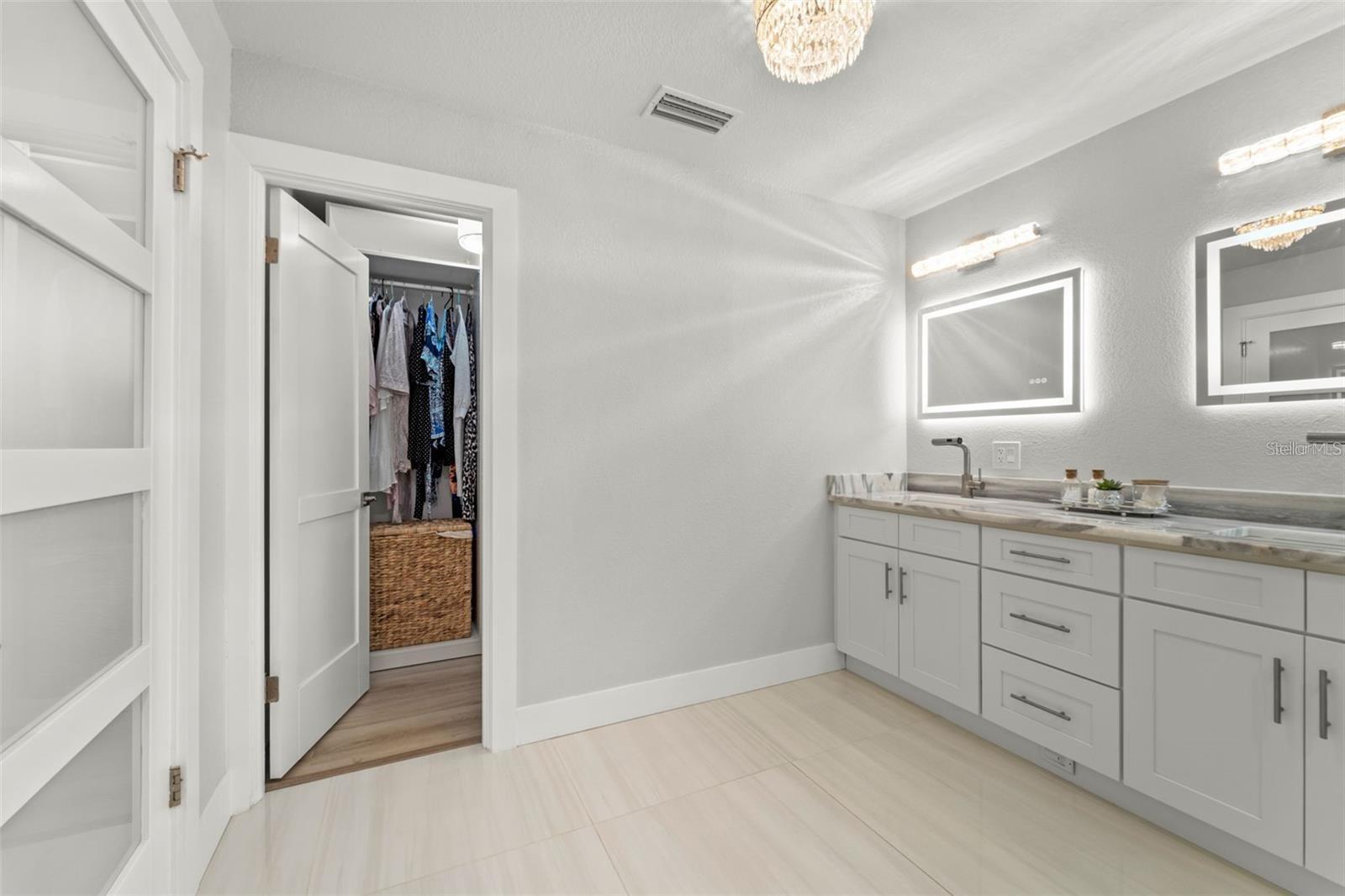 Listing photo id 47 for 8648 14th Way N Fl