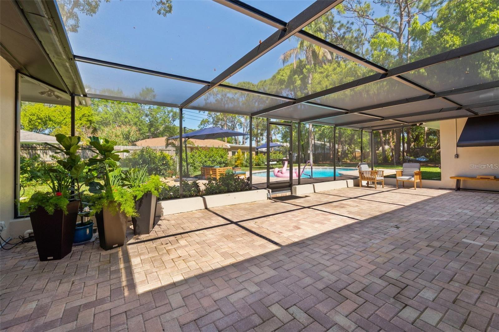 Listing photo id 61 for 8648 14th Way N Fl