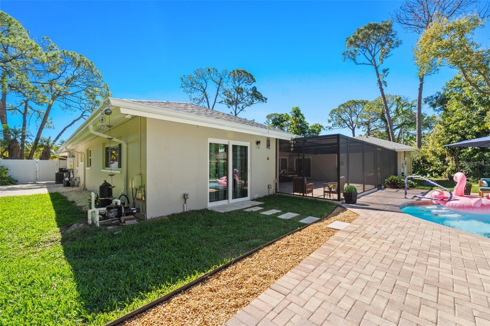 Listing photo id 63 for 8648 14th Way N Fl